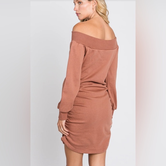 NWOT- Le Lis Collection- Salmon Off Shoulder Ruched Side French Terry Dress - Picture 3 of 7